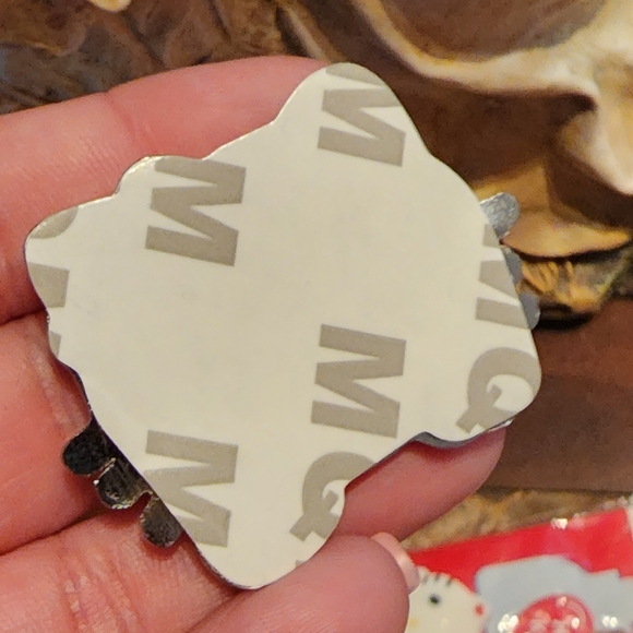 Hello Kitty Car accesories bundle (3 pieces) - Picture 11 of 11